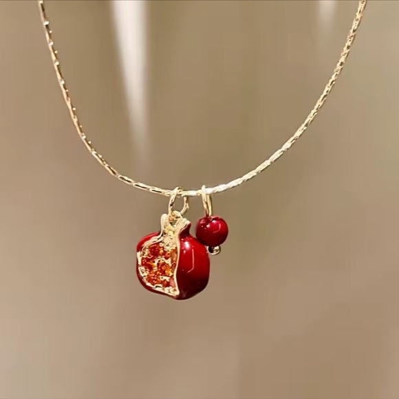 Gold Red Charm Pendant Necklace pomegranate - Picture 7 of 13